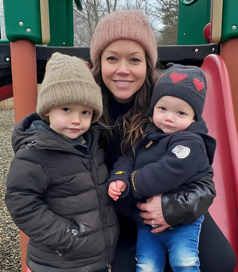 Eines Tages kam ein Kurier mit chinesischem Essen, das ich nie bestellt hatte – die Nachricht auf der Rückseite der Rechnung war erst der Anfang.