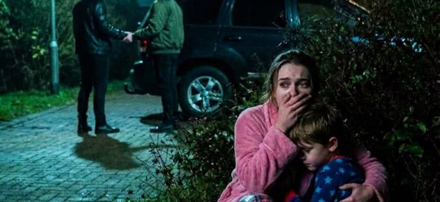 Mitten in der Nacht rüttelte mich mein Mann wach. ‚Steh auf – sofort in den Hinterhof!