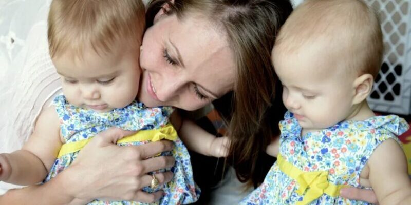 Ma fille adolescente m’a fait la surprise de ramener à la maison des jumeaux nouveau-nés – puis un avocat m’a appelé au sujet d’une succession de 4,7 millions de dollars